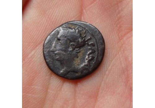 Augustus - quinarius Victoria