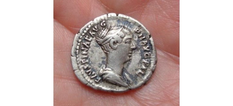 Faustina jr - denarius Venus schaars