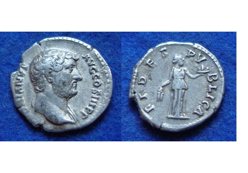 Hadrian  - FIDES PVBLICA (F1822)