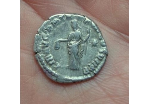 Commodus denarius LIBERTAS (558) Commodus denarius LIBERTAS (558)