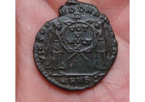 Magnentius -  VICTORIA'S MET SCHILD ROME (526) SCHAARSE MUNT