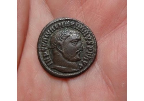 Maximinus II - Genius