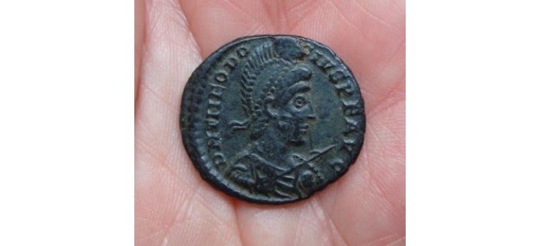 Theodosius I - emperor at ship (274)