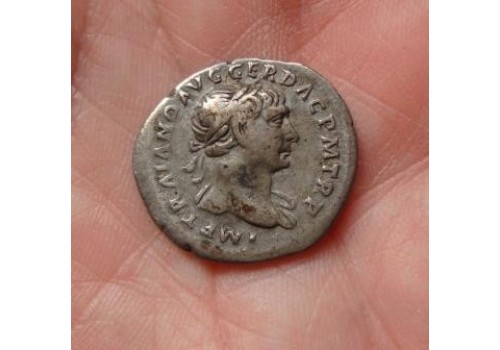 Trajanus - denarius mars