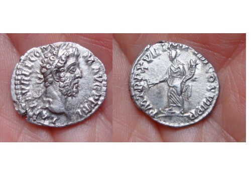 Commodus denarius Fortuna unpublished (JA1624)
