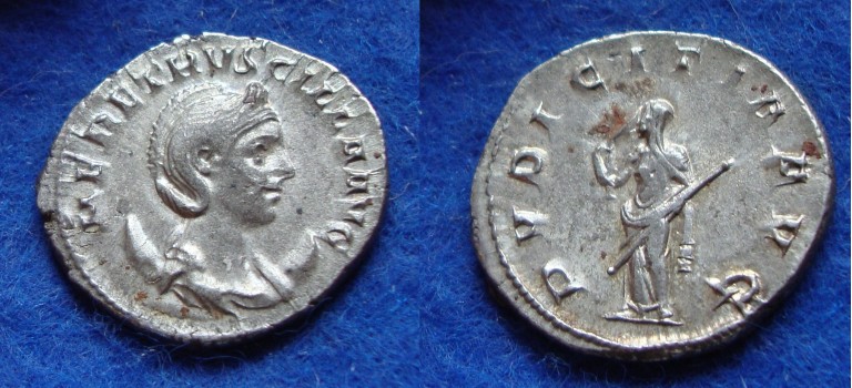 Herennia Etruscilla - Pudicitia (JA1801)